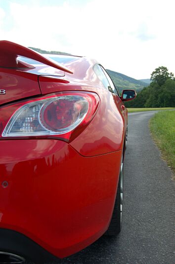 Hyundai Genesis Coupe