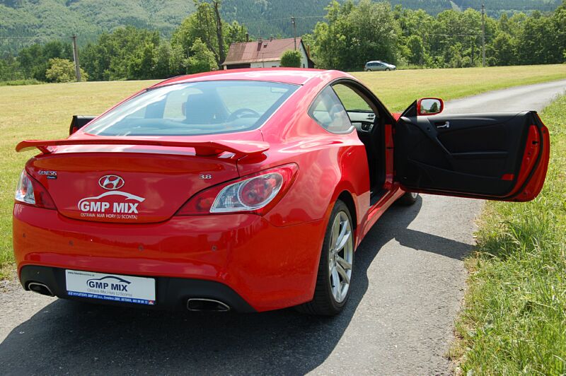 Hyundai Genesis Coupe